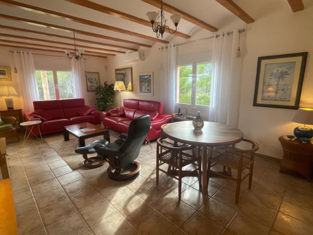 Villa for sale in La Drova