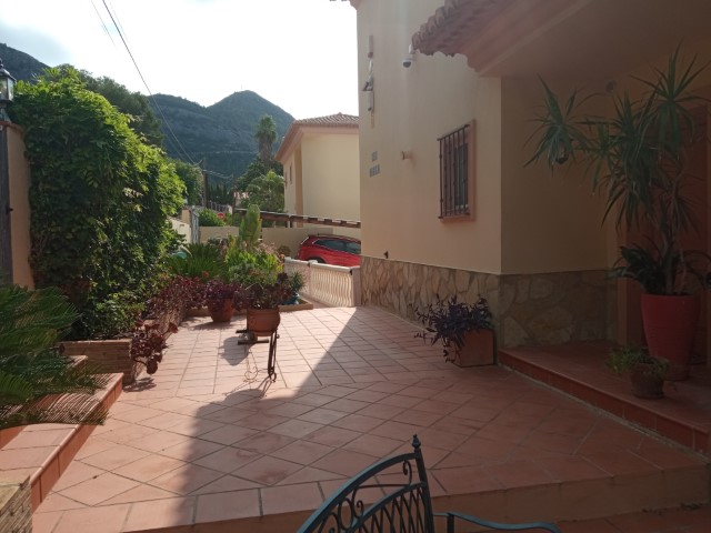 Villa for sale in La Drova