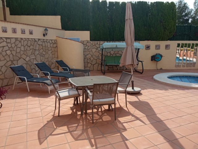 Villa for sale in La Drova