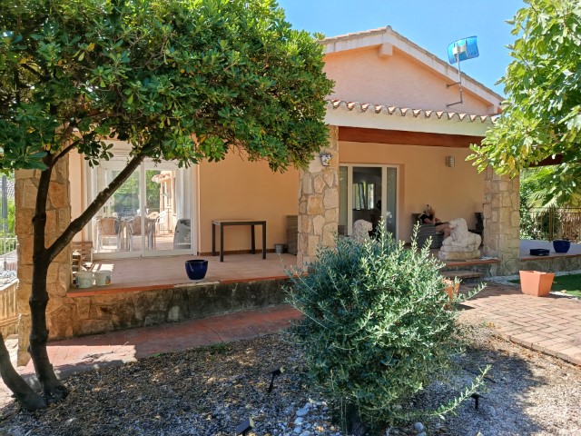 Villa for sale in La Drova