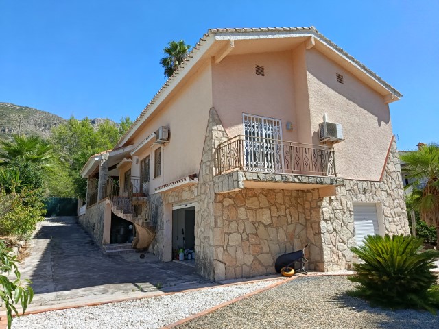 Villa for sale in La Drova
