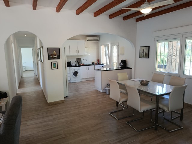 Villa for sale in La Drova