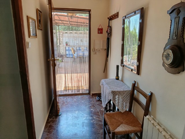 Villa for sale in Ador