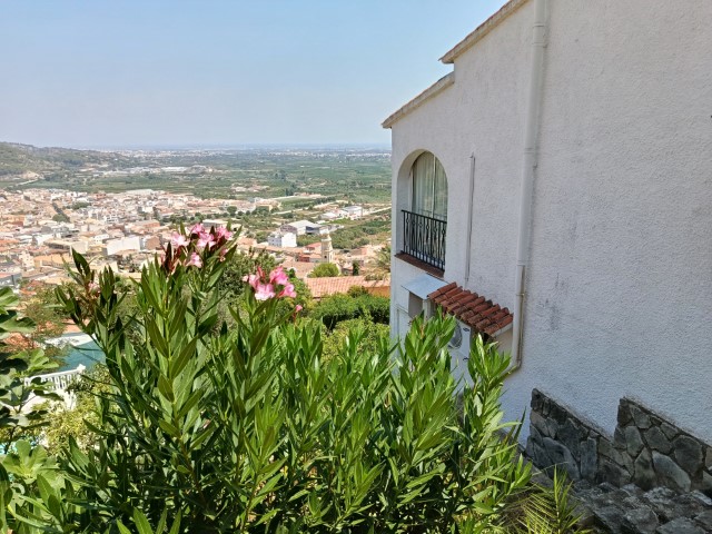 Villa for sale in Ador