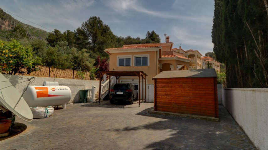 Villa for sale in La Drova